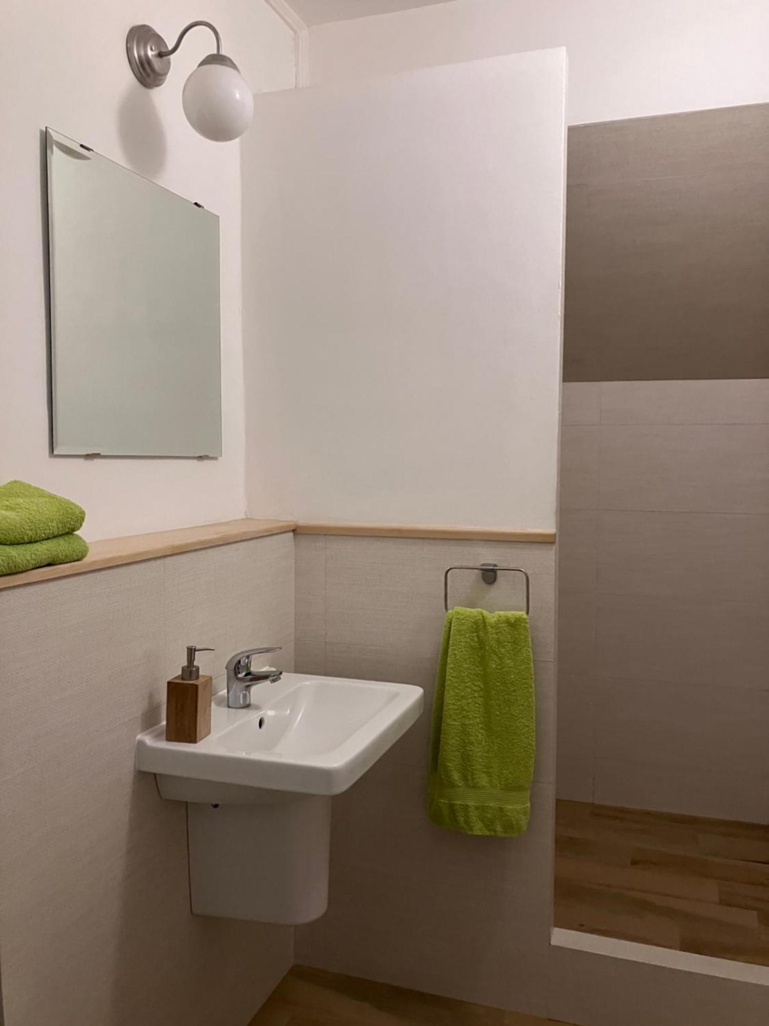 Penzion Hají Janov nad Nisou Esterno foto
